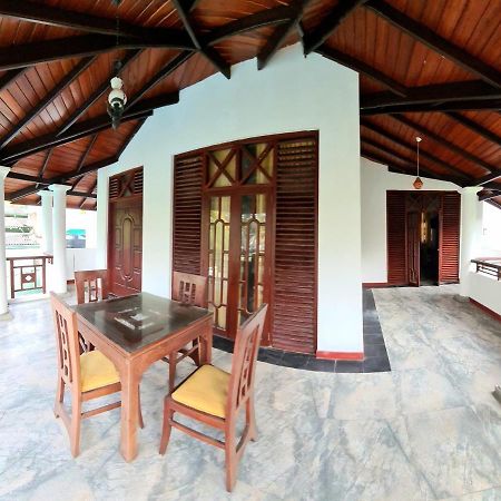 Golden Relax Villa With Pool, Restaurant & European Service Eramudugaha Kültér fotó